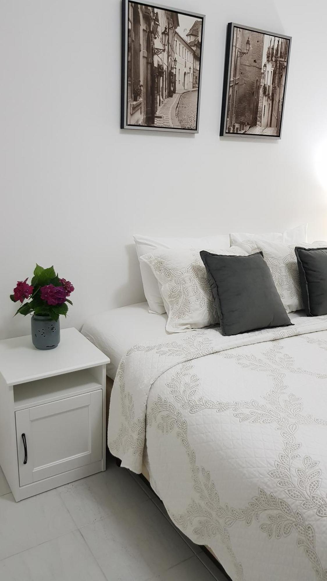 Apartments 101 Котор Екстер'єр фото