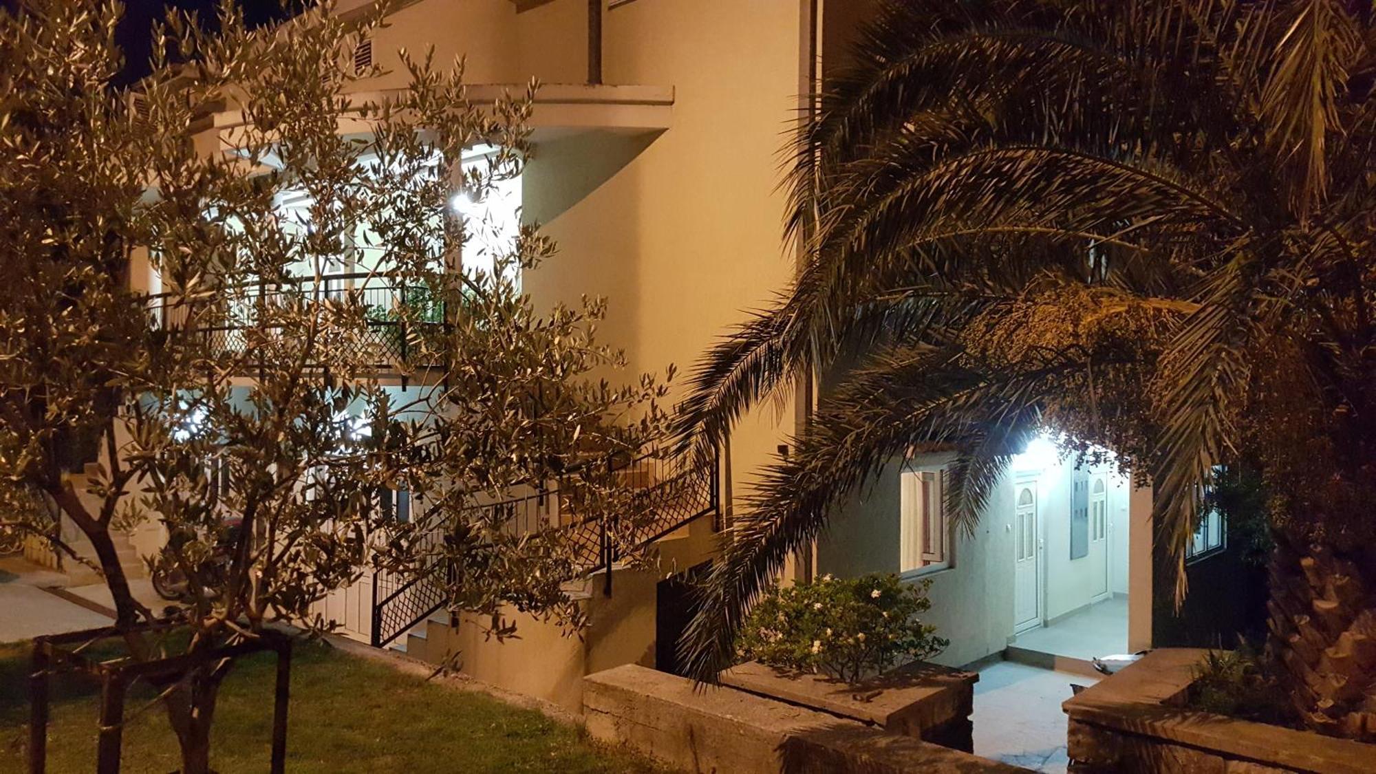 Apartments 101 Котор Екстер'єр фото